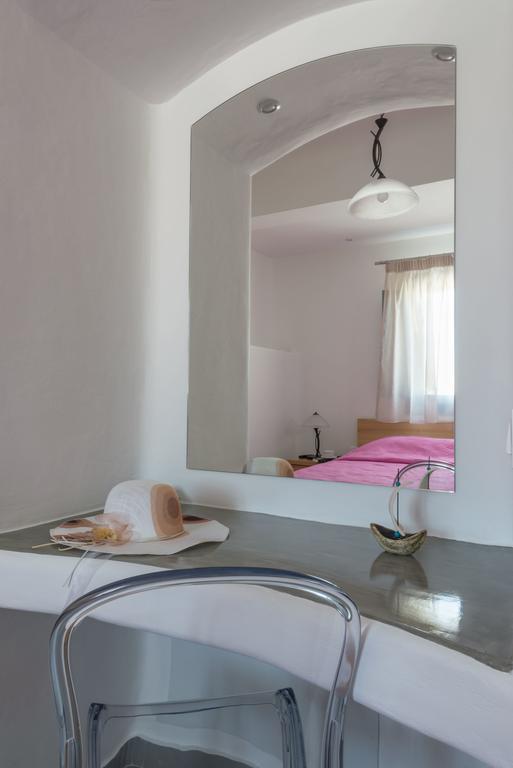 Aspronisi Luxury Villa With Caldera View 메갈로호리 객실 사진