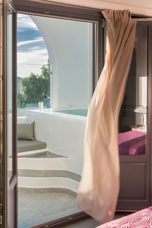 Aspronisi Luxury Villa With Caldera View 메갈로호리 객실 사진